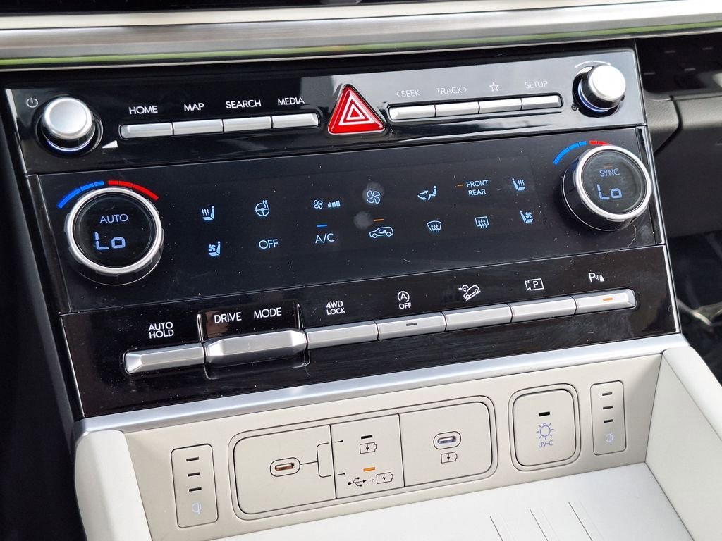 New 2025 Hyundai Santa Fe Calligraphy AWD/4WD image 24