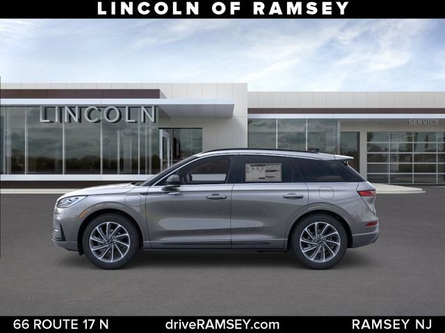 New 2026 Lincoln Corsair Grand Touring image 3