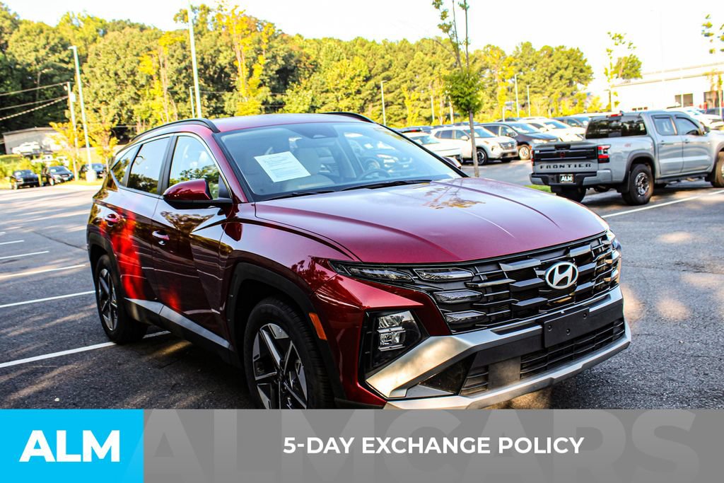 Used 2025 Hyundai Tucson SEL FWD image 3