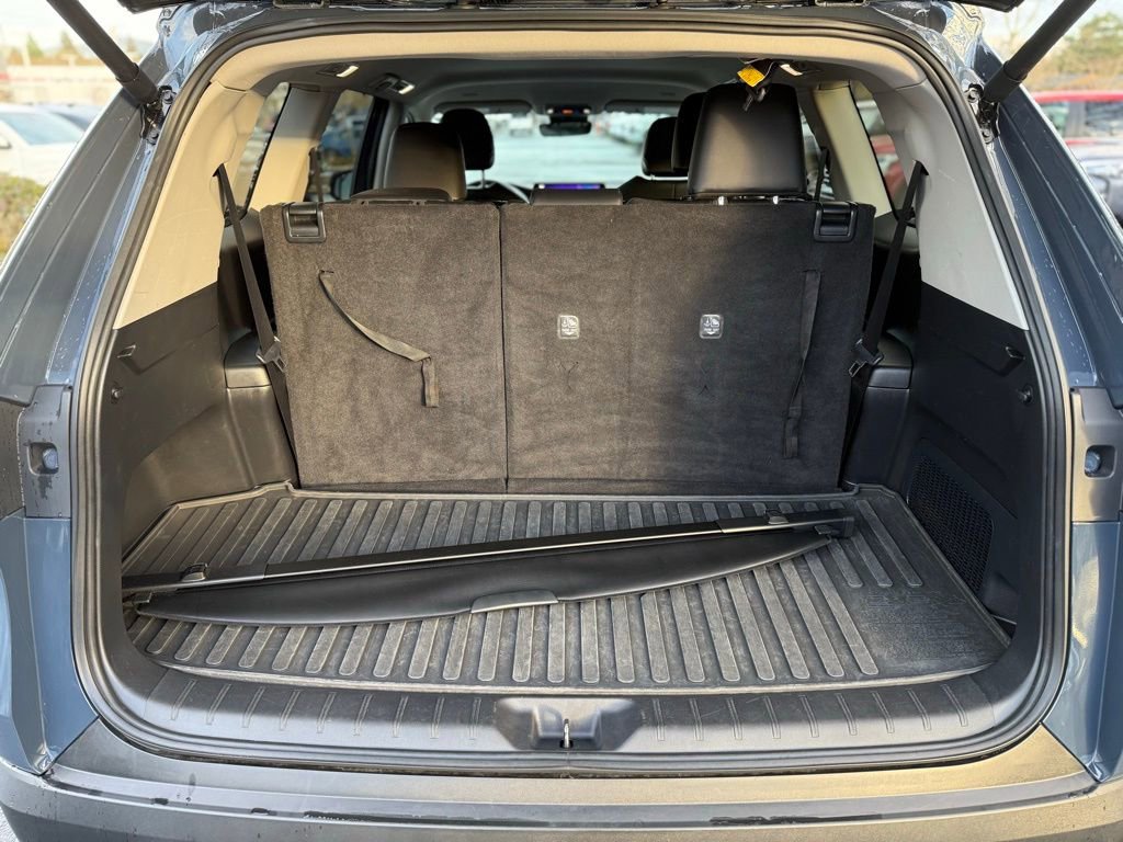 Used 2024 Toyota Grand Highlander XLE image 11