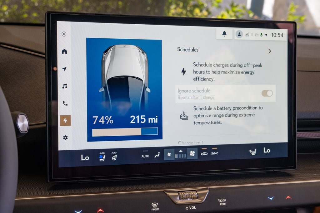 New 2026 Lexus ES 350e FWD image 18