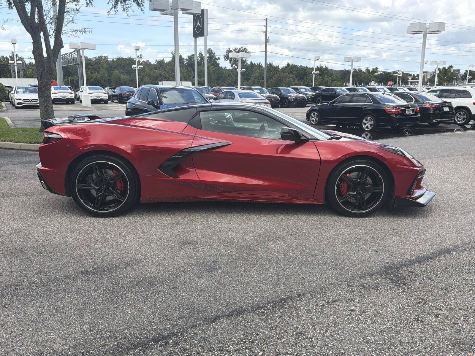 Used 2022 Chevrolet Corvette Stingray Preferred Conv w/ Z51 Performance Package RWD image 2