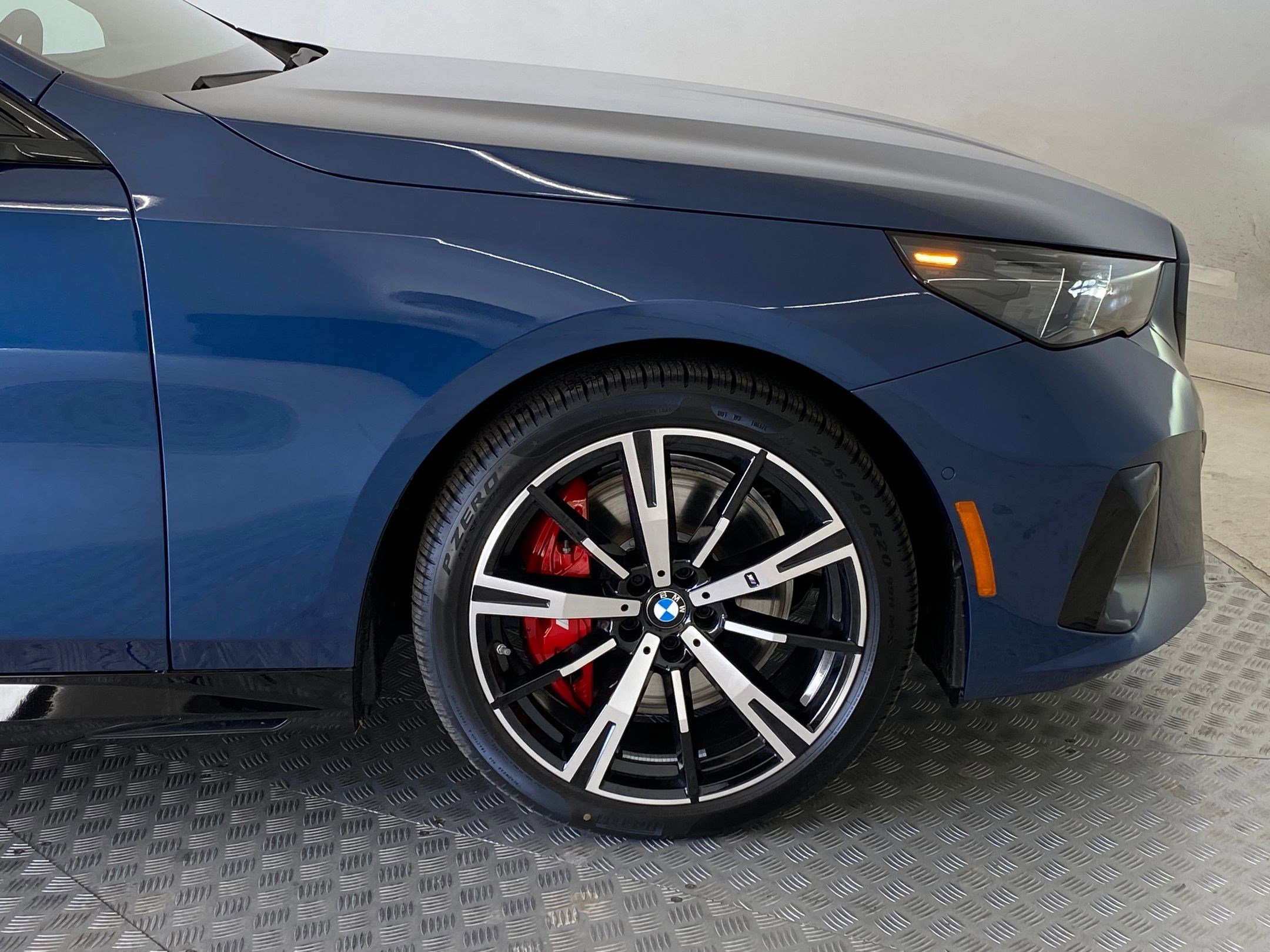 New 2026 BMW 540i xDrive w/ Executive Package image 10