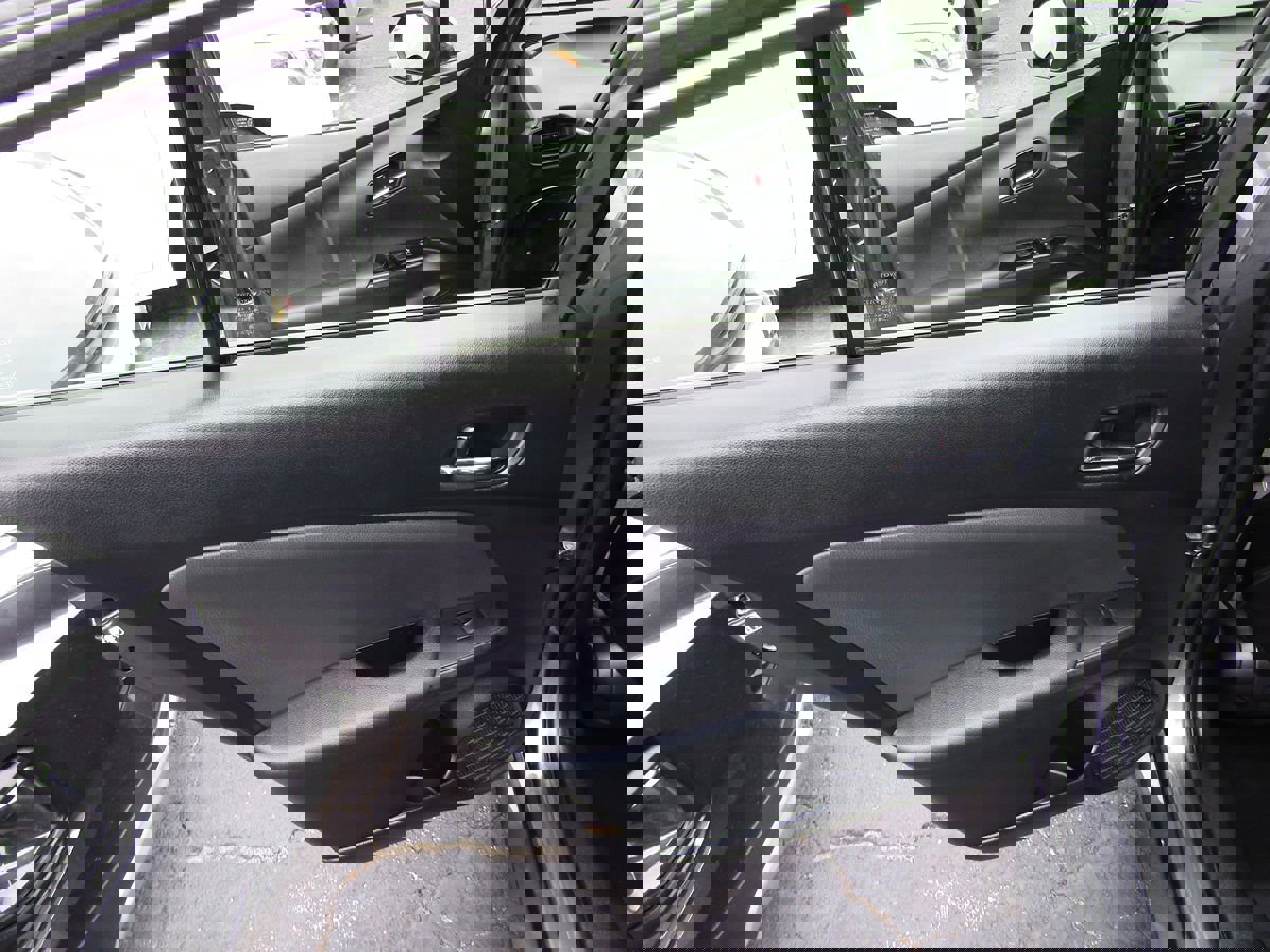 Used 2022 Toyota Prius LE image 25