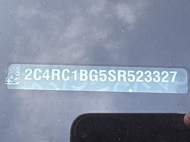 Used 2025 Chrysler Pacifica Select FWD image 34