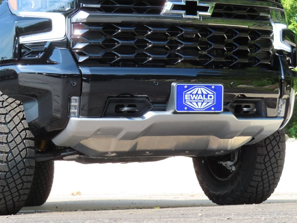 New 2026 Chevrolet Silverado 1500 ZR2 w/ Dark Appearance Package AWD/4WD image 21