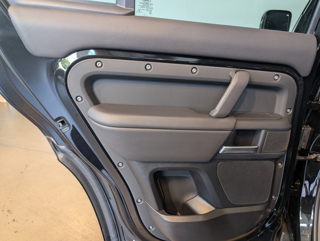 New 2025 Land Rover Defender 110 S image 24