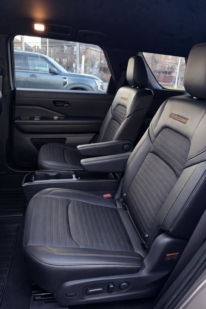 Certified 2024 Nissan Pathfinder Rock Creek image 6