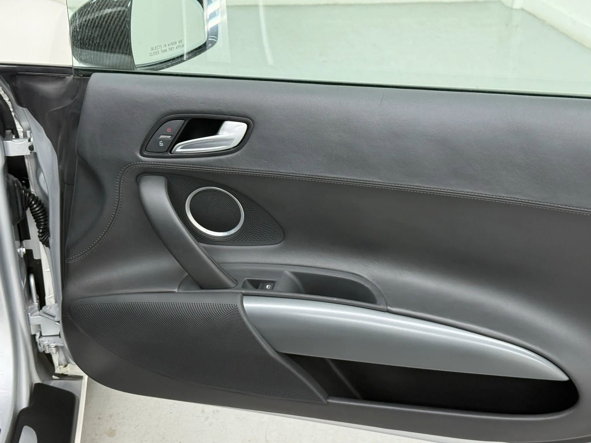 Used 2009 Audi R8 V8 AWD/4WD image 15