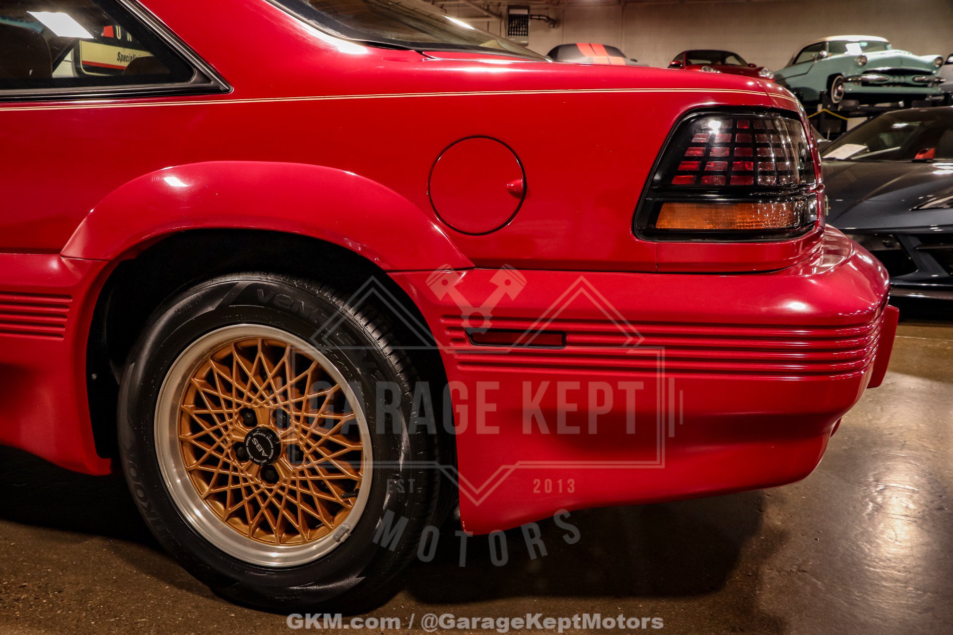 Used 1990 Pontiac Grand Prix SE FWD image 36