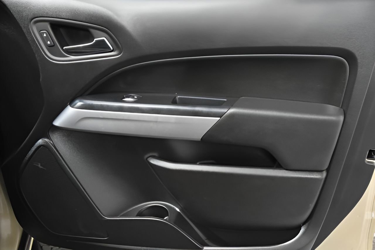 Used 2021 Chevrolet Colorado ZR2 w/ ZR2 Dusk Special Edition image 34