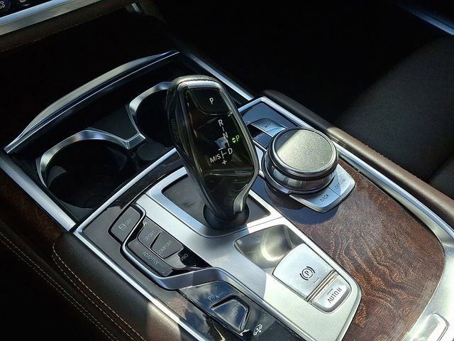 Used 2016 BMW 750i xDrive image 15