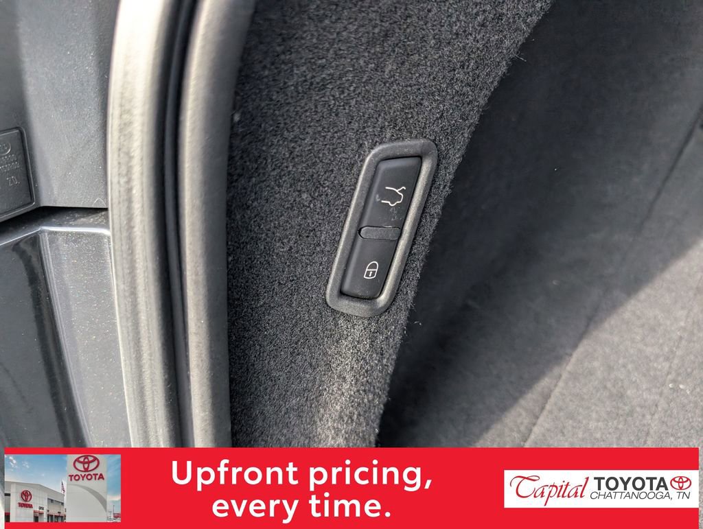 Used 2022 Maserati Levante GT AWD/4WD image 11