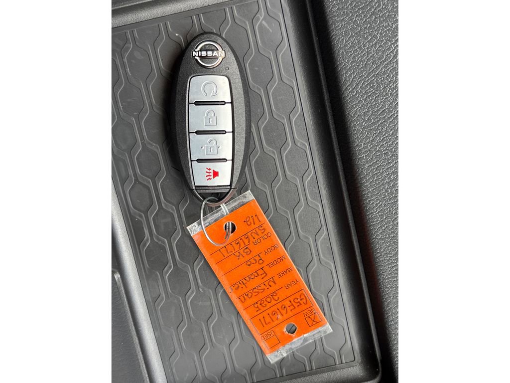 New 2025 Nissan Frontier PRO-4X image 32