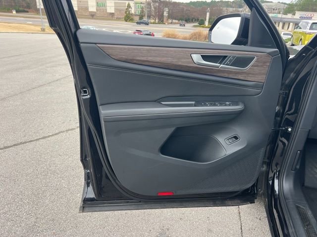 Certified 2025 Volkswagen Atlas SEL image 27