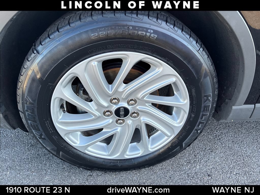 Certified 2023 Lincoln Corsair AWD w/ Rear Removable Package Tray image 26