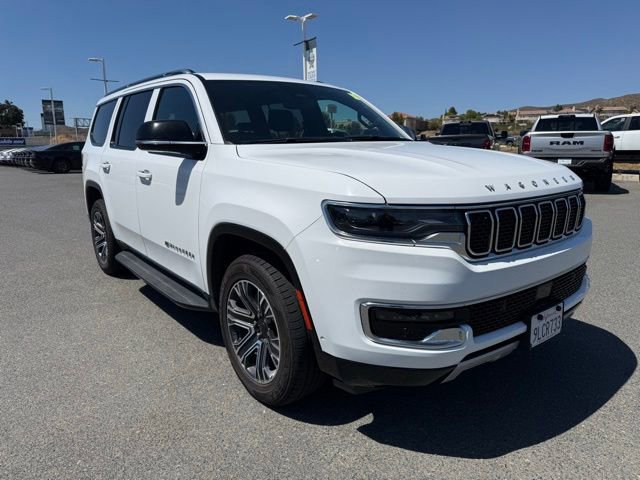 Used 2024 Jeep Wagoneer Series II w/ Flexible Seating Group RWD image 4
