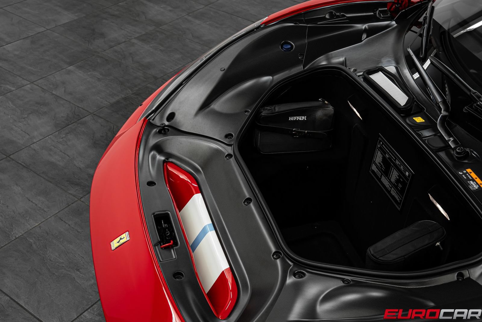 Used 2020 Ferrari 488 Pista Coupe RWD image 10