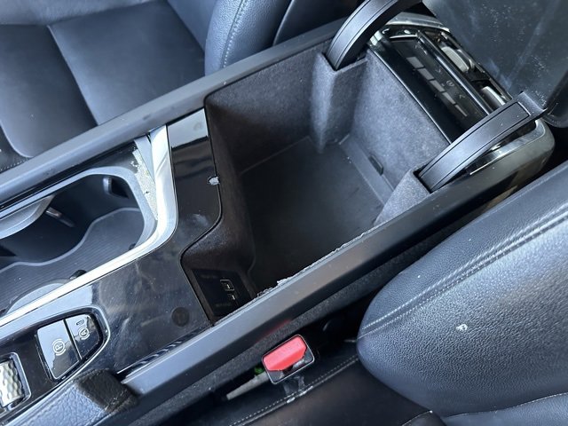 Used 2018 Volvo XC90 T5 Momentum w/ Convenience Package image 23