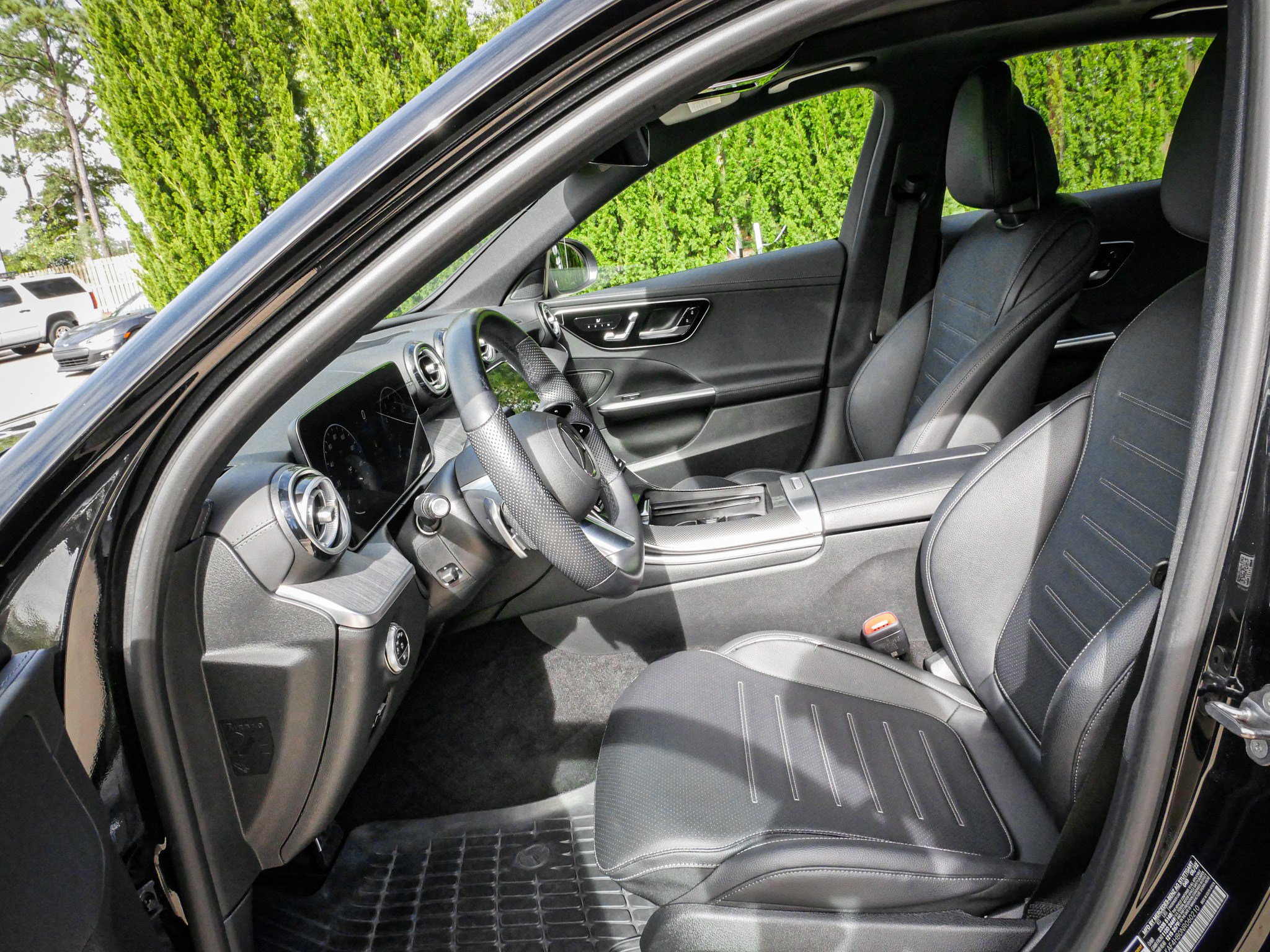 Used 2022 Mercedes-Benz C 300 4MATIC Sedan image 16