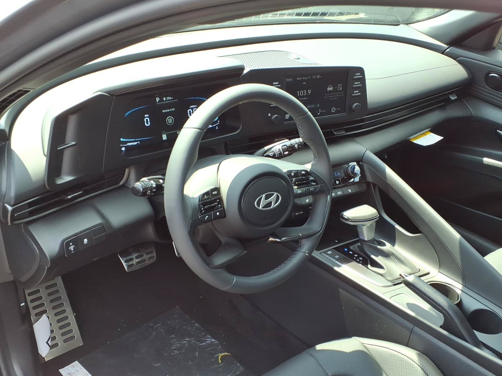 New 2026 Hyundai Elantra SEL Sport FWD image 5