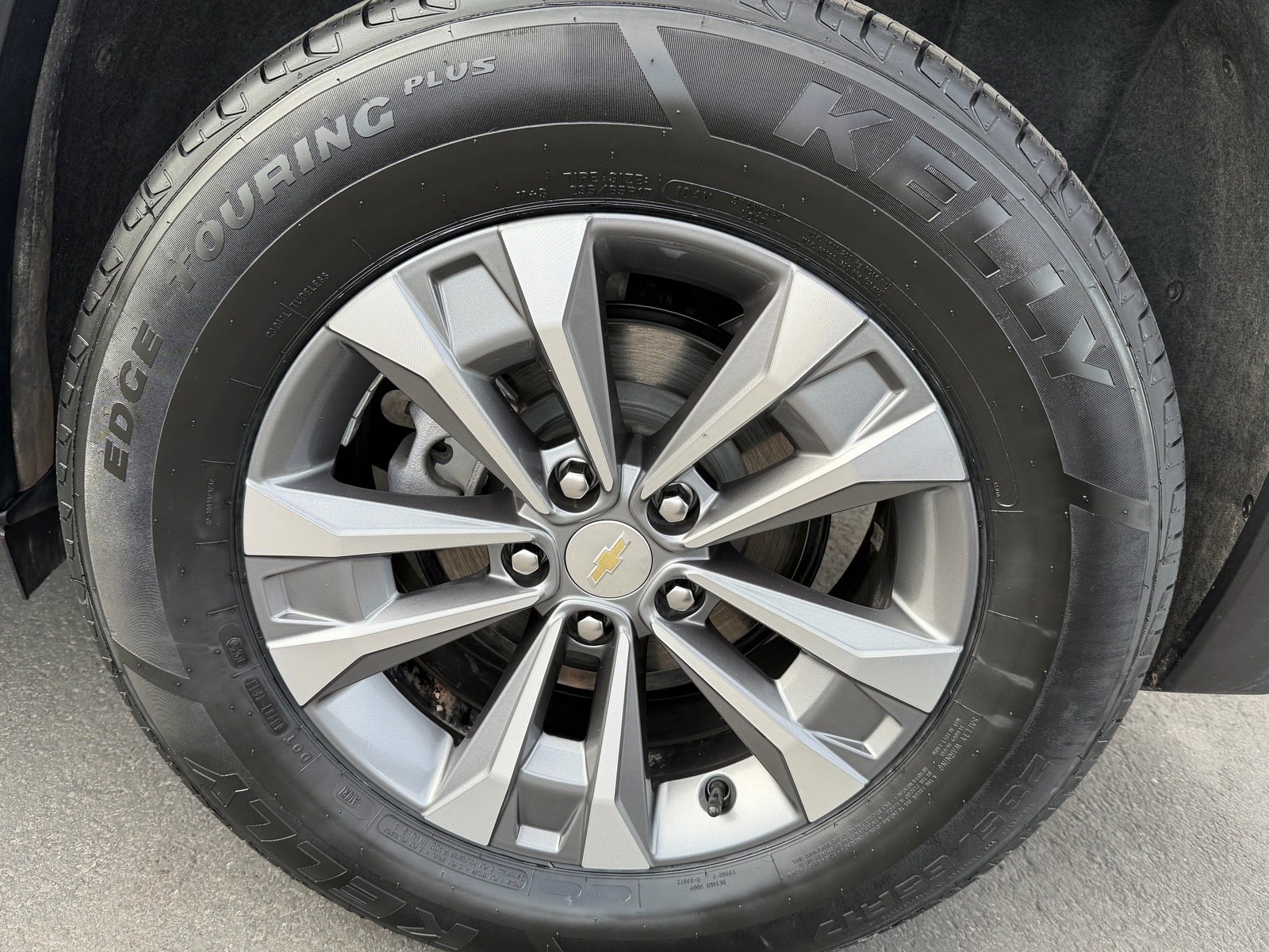 Used 2025 Chevrolet Equinox LT w/ Convenience Package II image 29