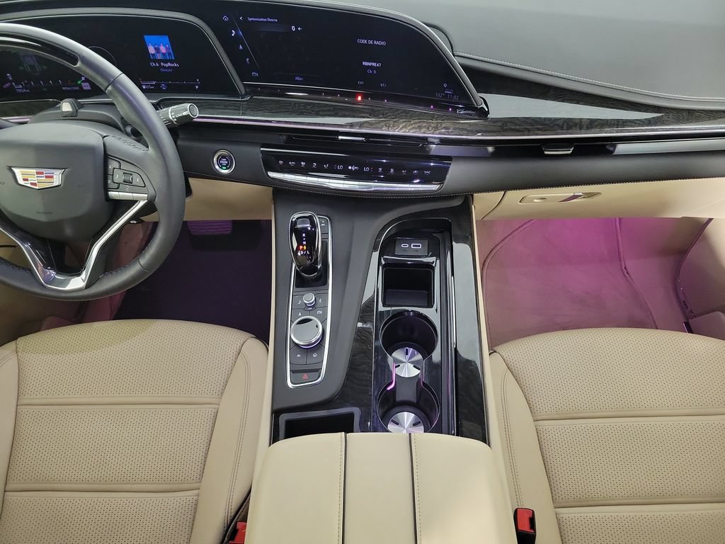 Certified 2024 Cadillac Escalade Premium Luxury AWD/4WD image 16