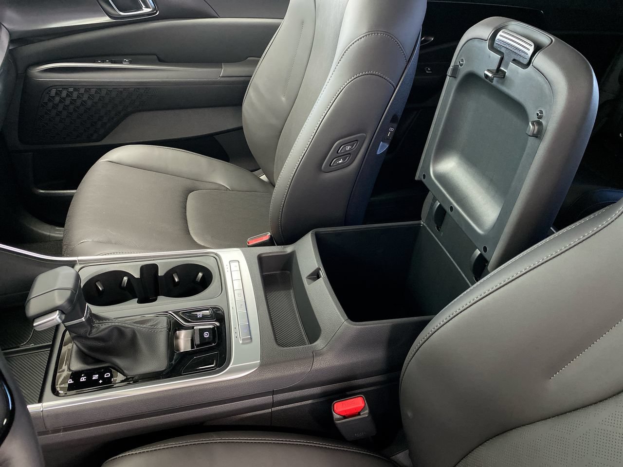 New 2027 Kia Carnival EX FWD image 28