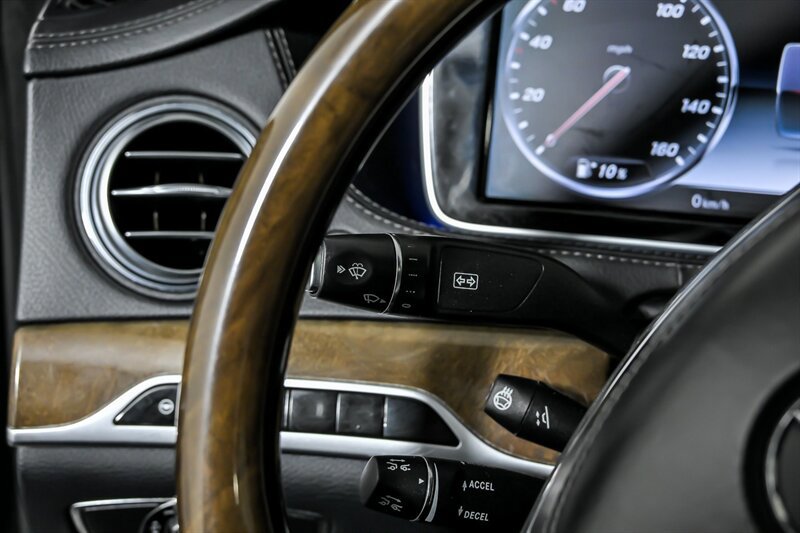 Used 2015 Mercedes-Benz S 550 4MATIC Sedan image 26