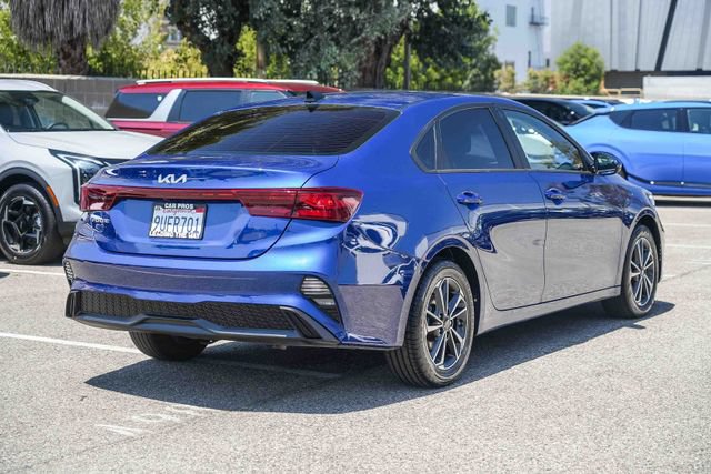 Used 2023 Kia Forte LXS w/ LXS Technology Package FWD image 9