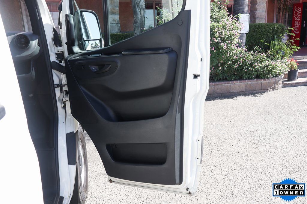 Used 2023 Mercedes-Benz Sprinter 2500 w/ Parking Package image 41
