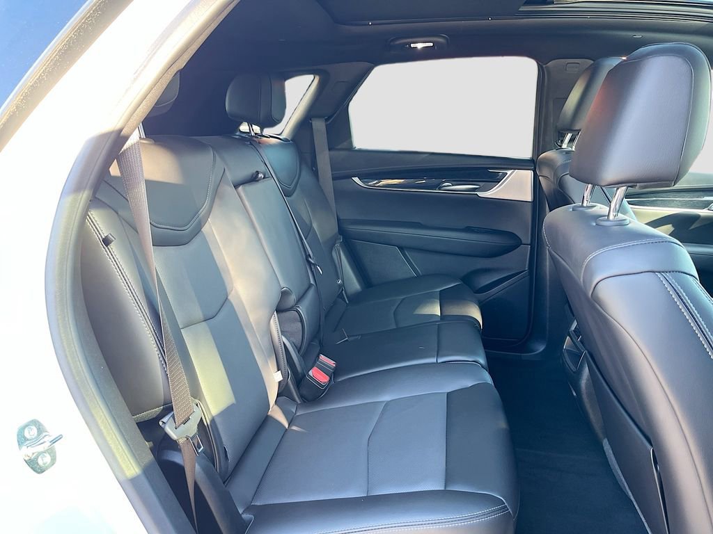 Used 2025 Cadillac XT5 Premium Luxury image 28
