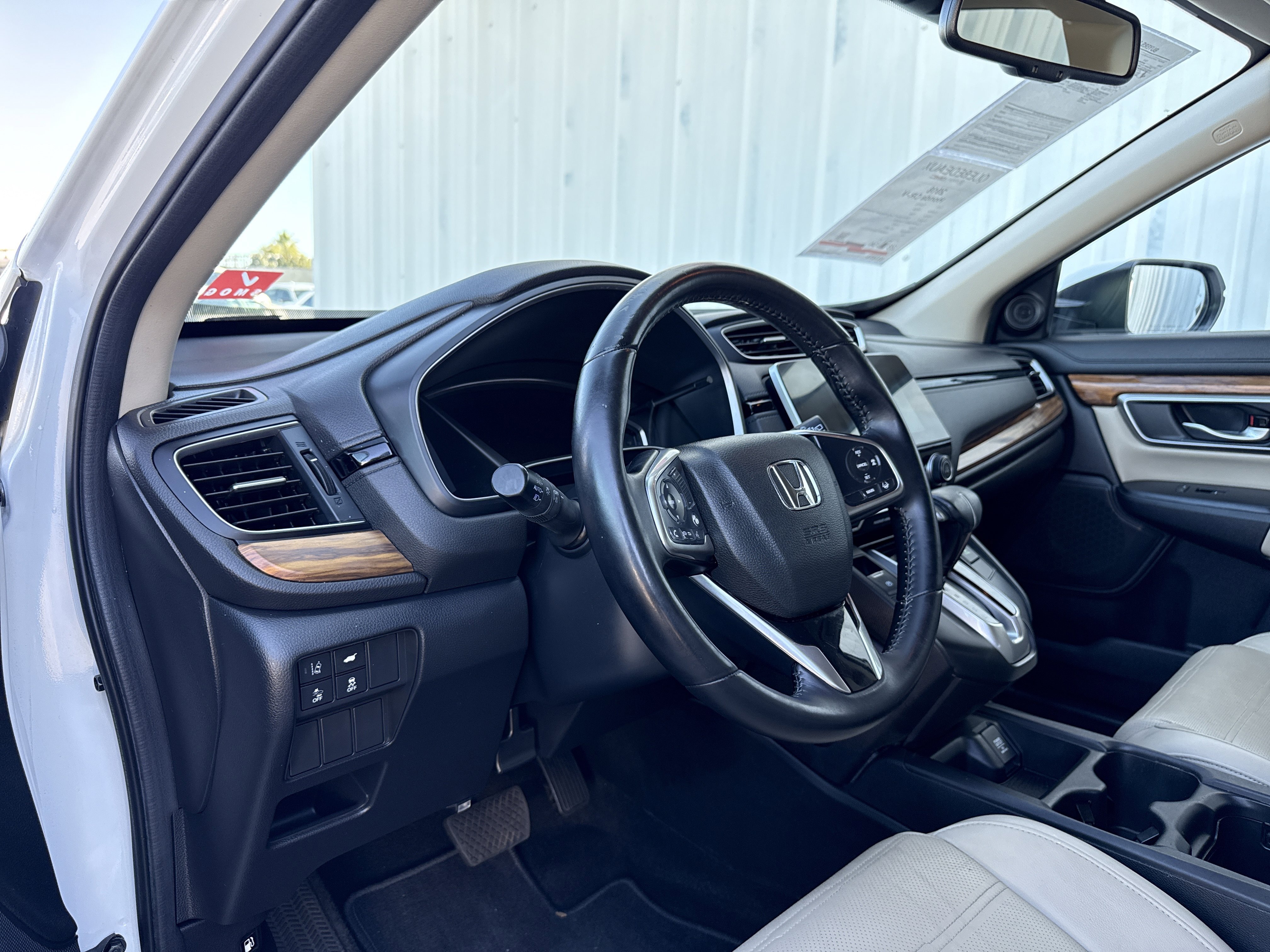 Used 2018 Honda CR-V Touring image 12