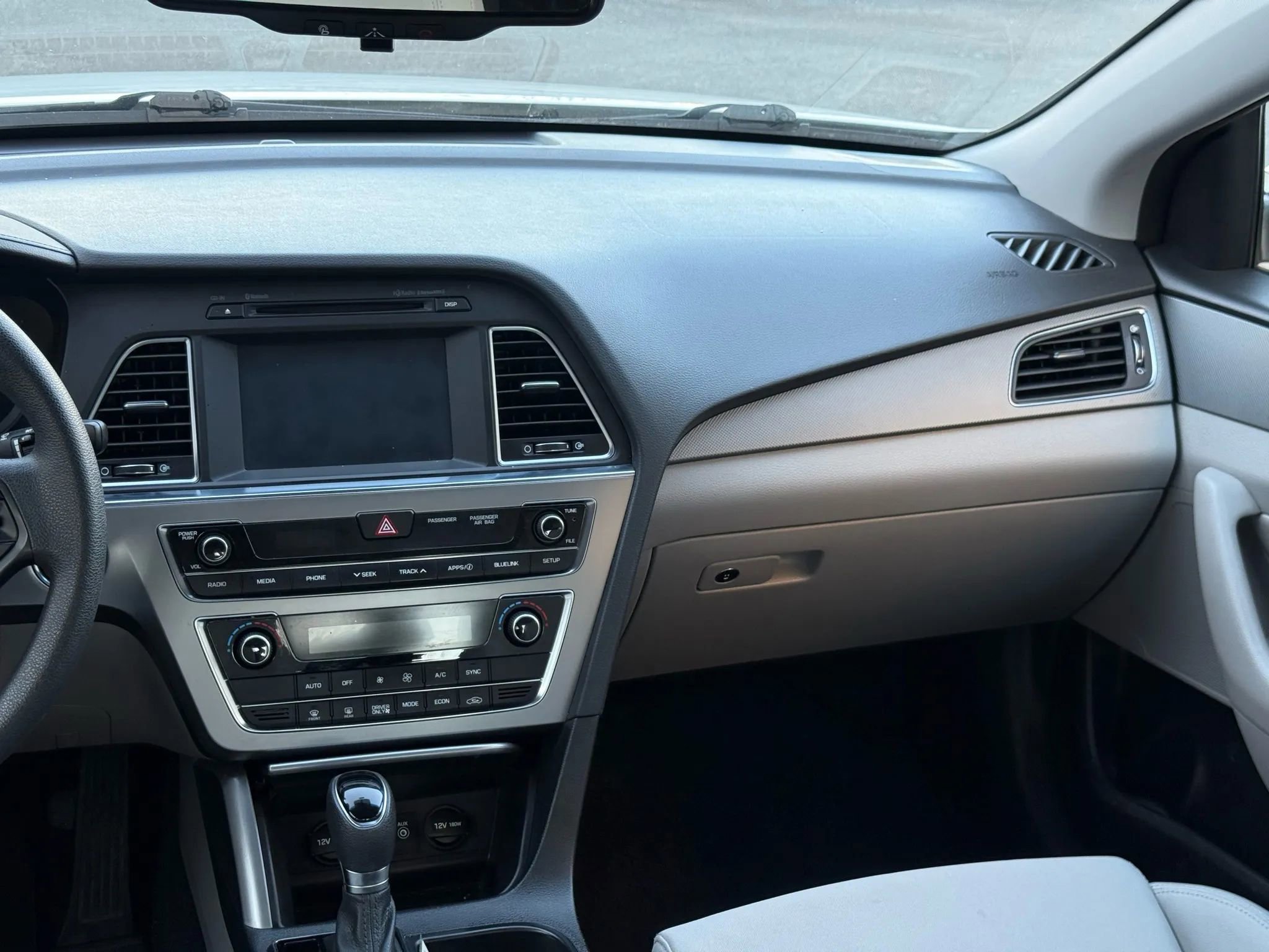 Used 2017 Hyundai Sonata SE image 27