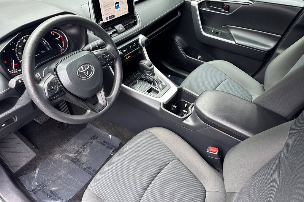 Certified 2024 Toyota RAV4 LE AWD/4WD image 9