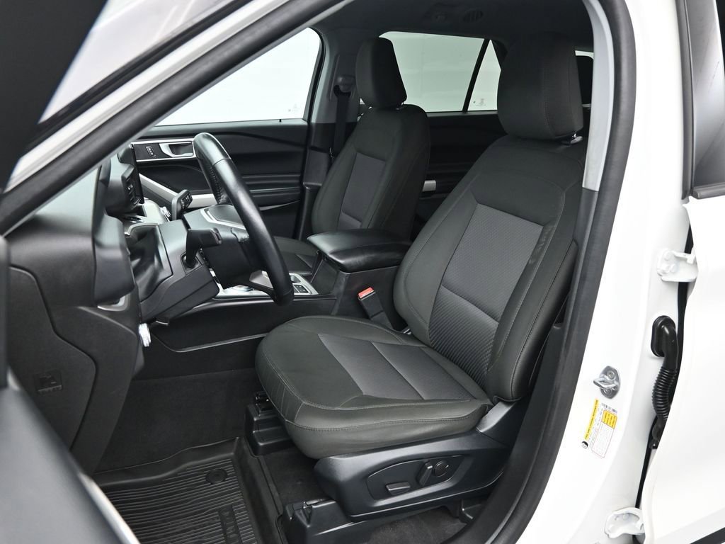 Certified 2022 Ford Explorer XLT image 19