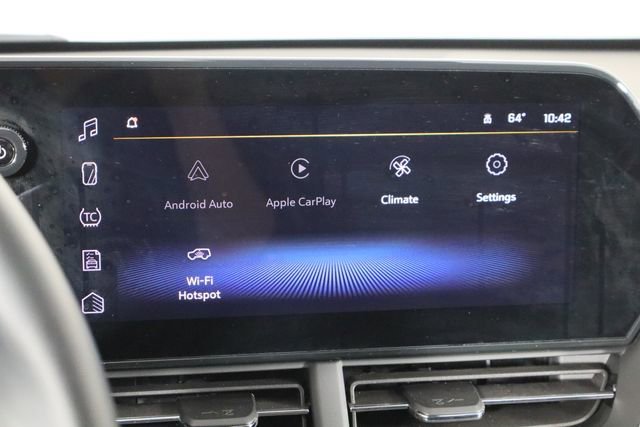 Used 2025 Chevrolet Trax LT w/ LT Convenience Package image 28