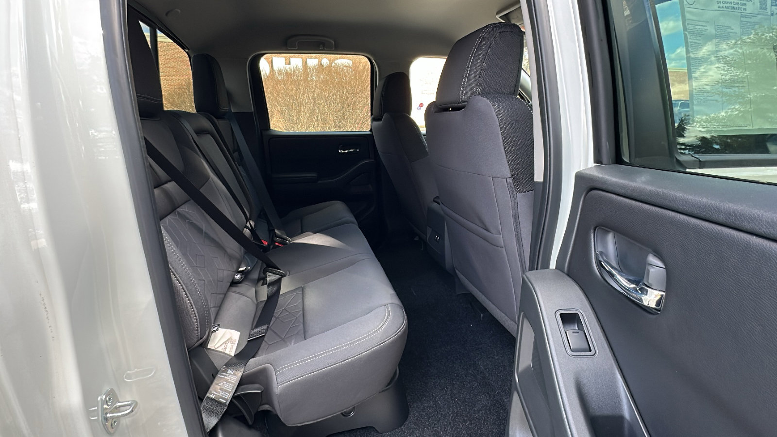 New 2026 Nissan Frontier SV w/ Tow Package AWD/4WD image 9