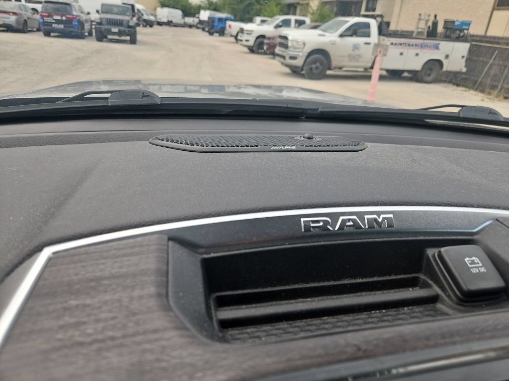 Used 2025 RAM 1500 Laramie w/ Laramie Southwest Edition AWD/4WD image 30