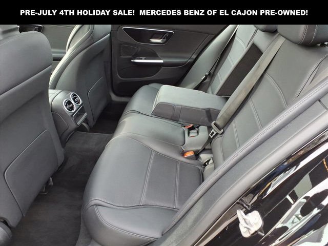 Used 2025 Mercedes-Benz C 300 4MATIC Sedan image 20