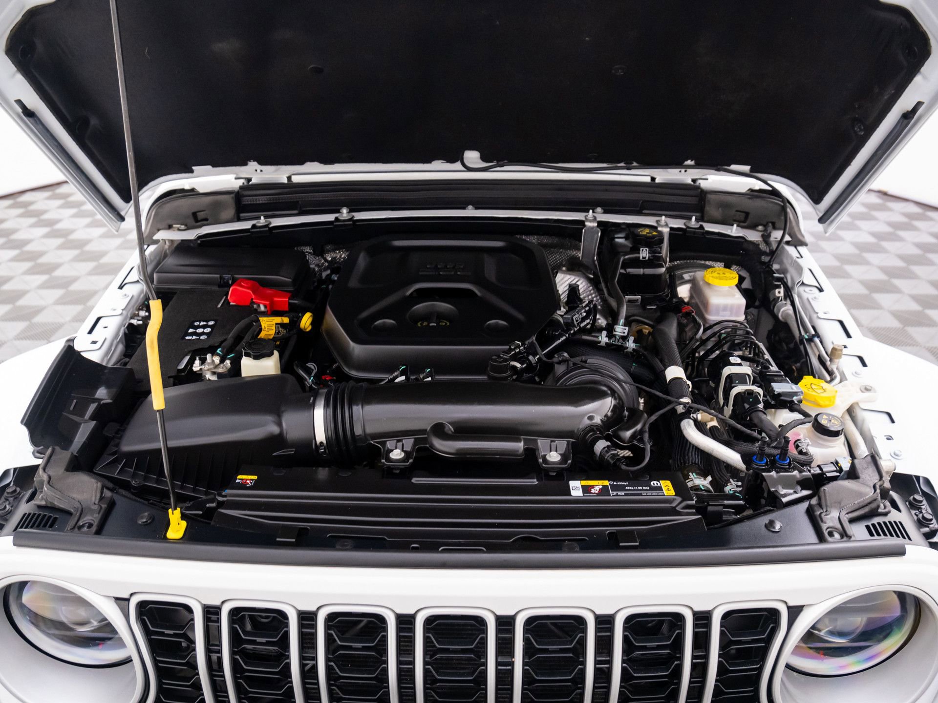 Used 2024 Jeep Wrangler Sahara image 29