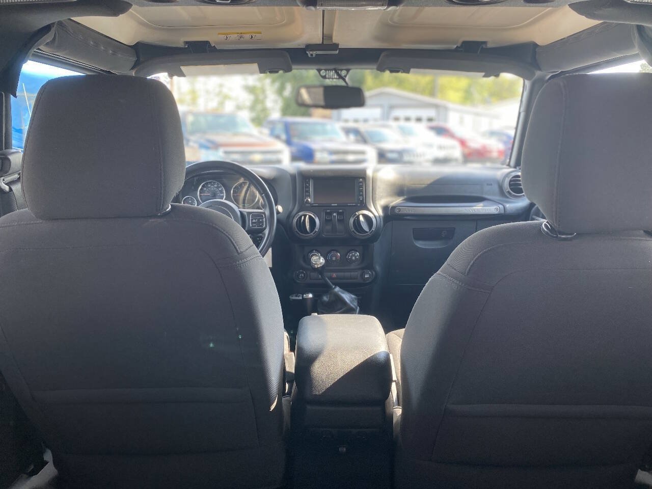 Used 2018 Jeep Wrangler Sport AWD/4WD image 11
