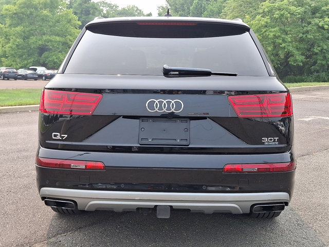 Used 2018 Audi Q7 3.0T Prestige w/ Prestige Package AWD/4WD image 24