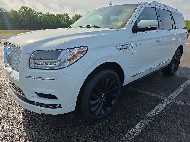 Used 2021 Lincoln Navigator Reserve AWD/4WD image 6
