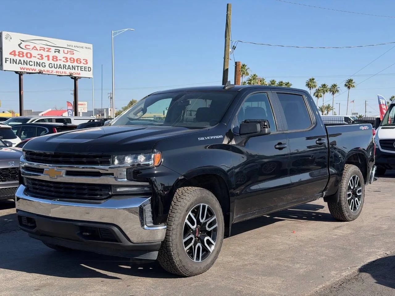 Used 2020 Chevrolet Silverado 1500 LT AWD/4WD image 2