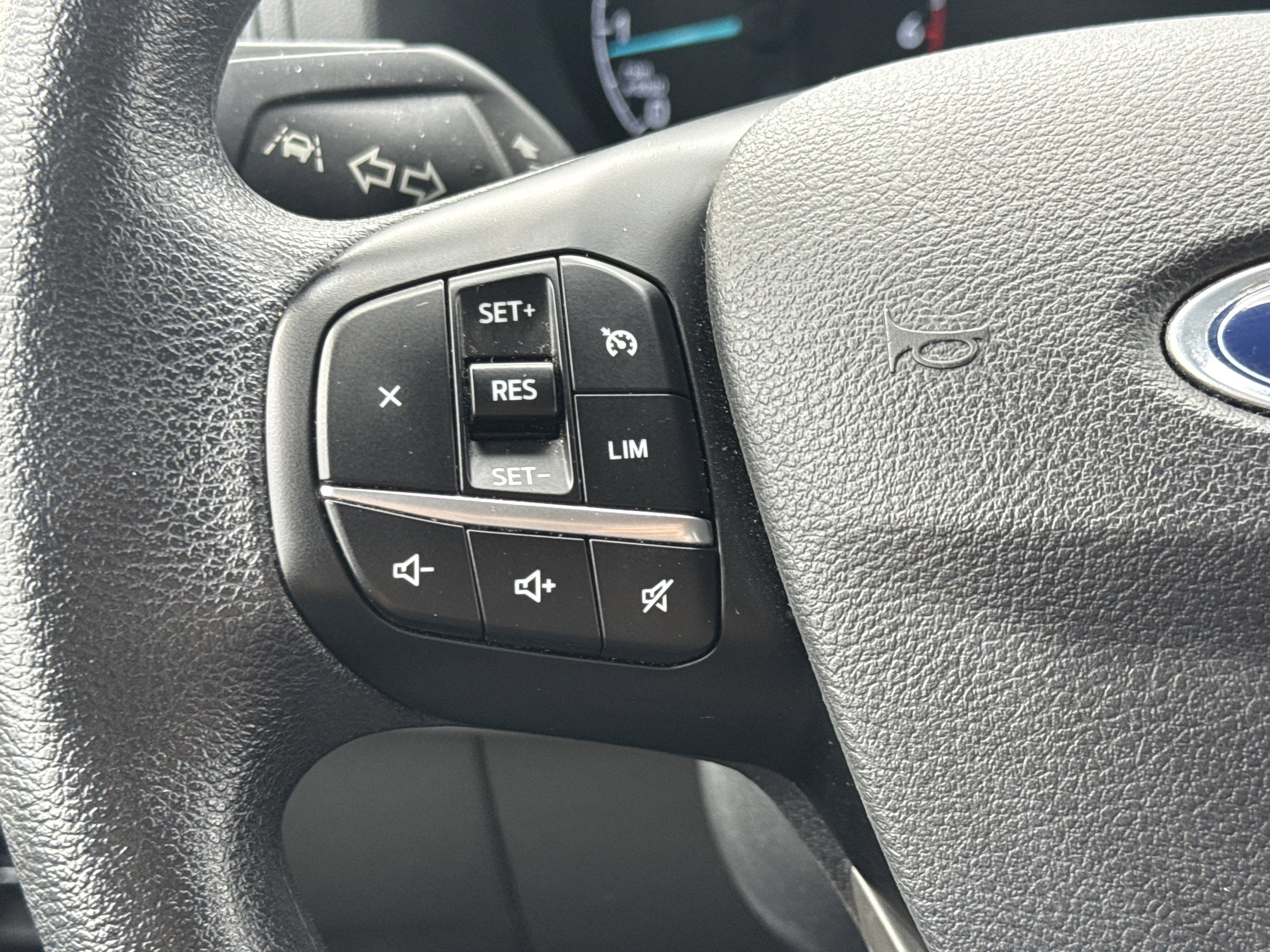 Used 2024 Ford Transit 350 XLT image 15