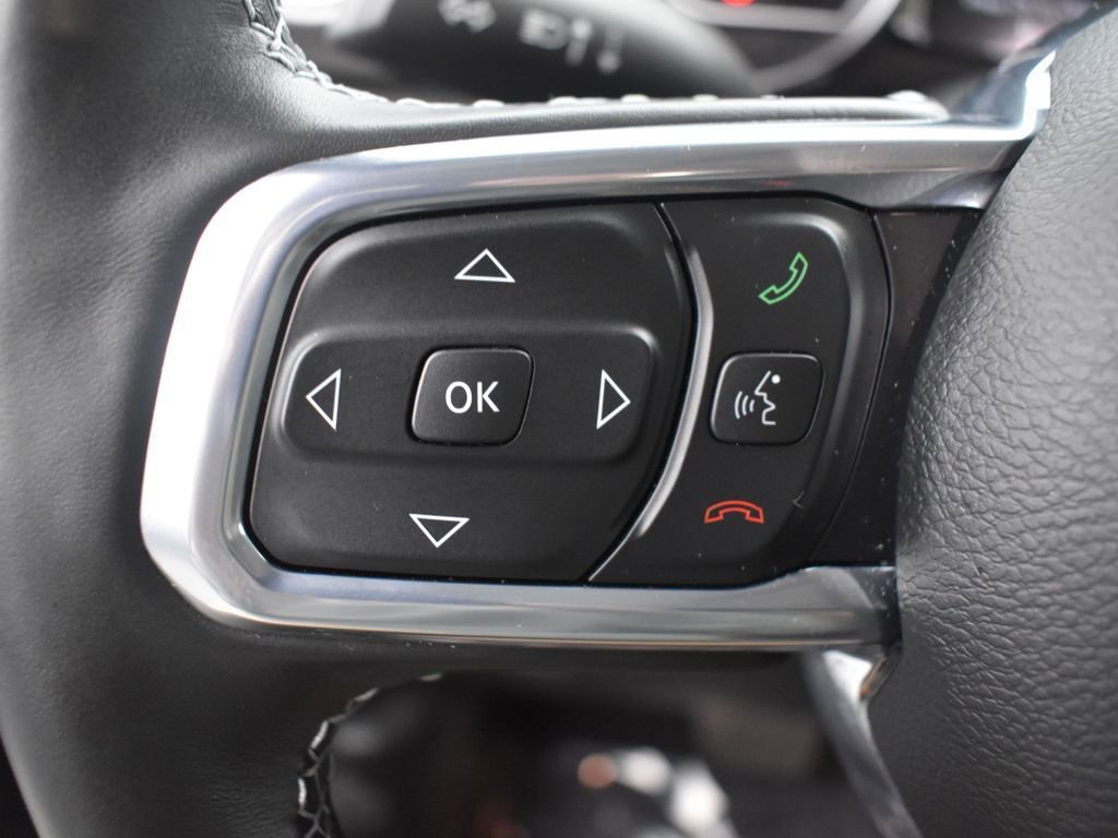Used 2023 Jeep Gladiator Rubicon w/ Cold Weather Group image 17