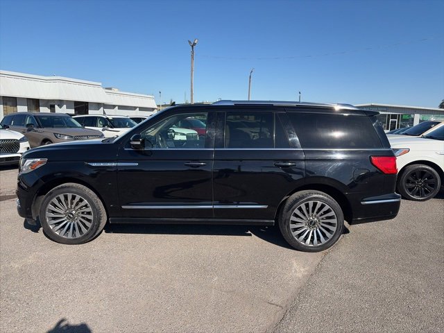 Used 2020 Lincoln Navigator Reserve w/ Luxury Package image 3