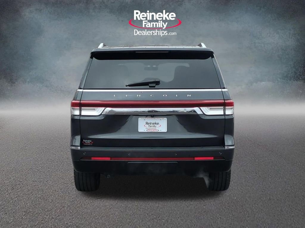 Used 2023 Lincoln Navigator Reserve AWD/4WD image 6