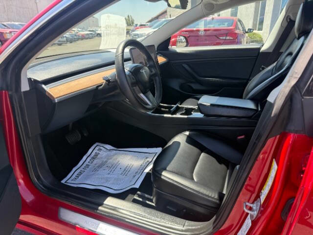 Used 2020 Tesla Model 3 Long Range AWD/4WD image 12
